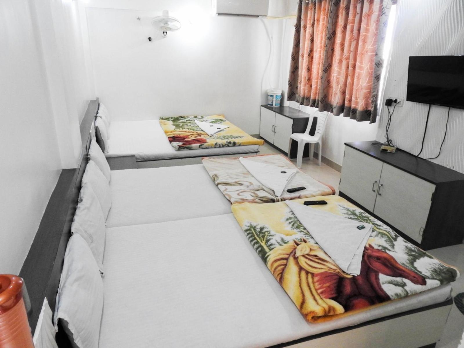 Hotel Shri Sai Darshan Shirdi Zewnętrze zdjęcie